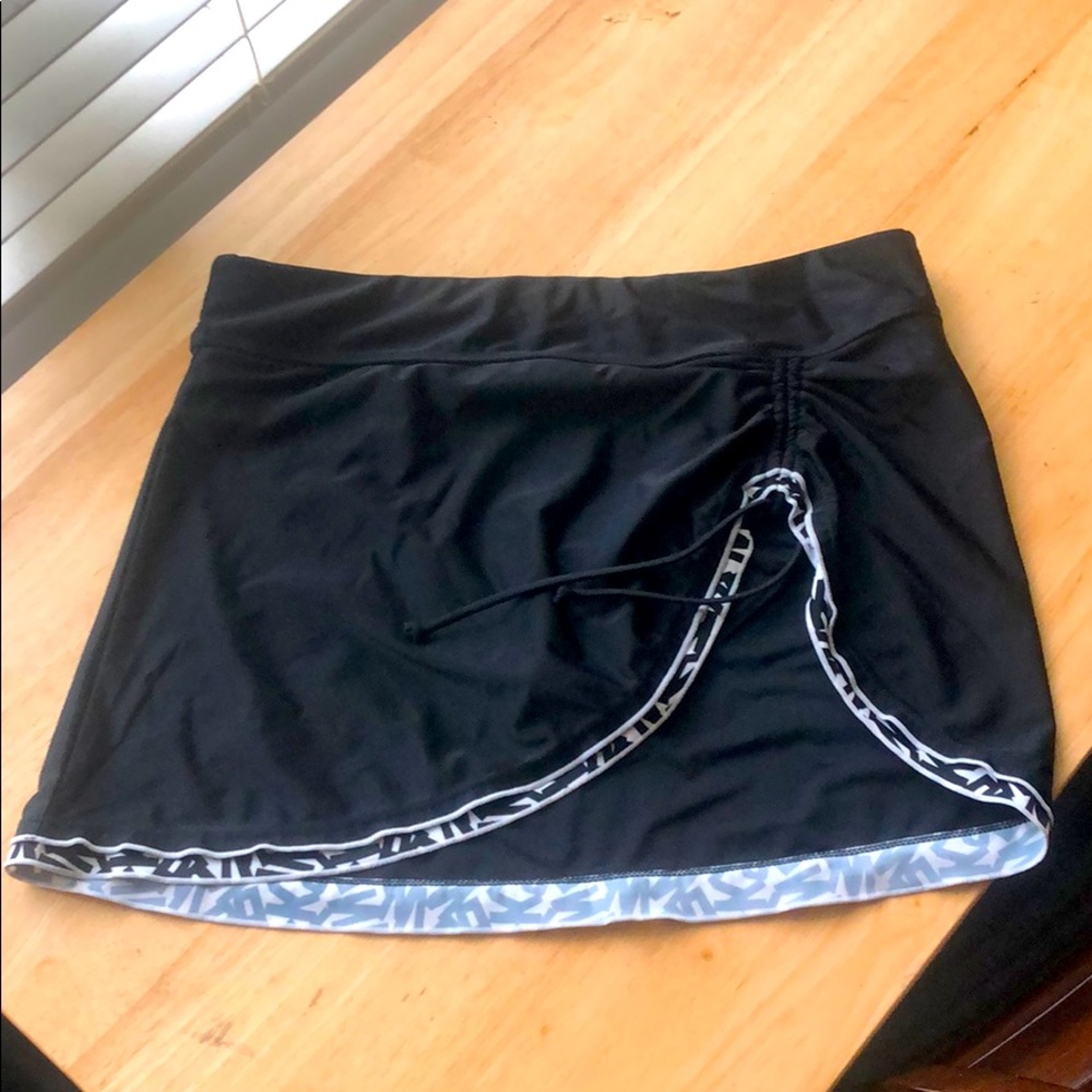 Woman’s skort bathing suit bottom